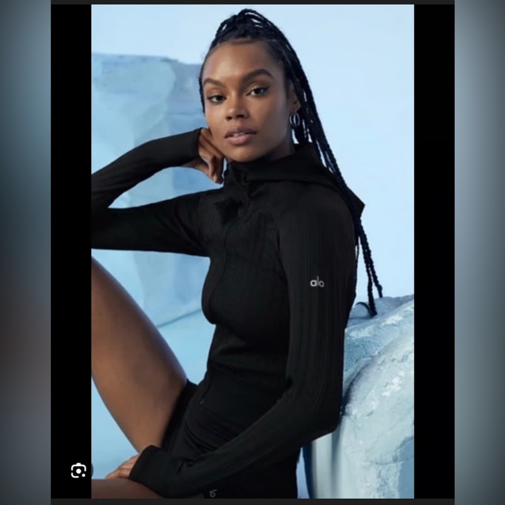 ALO Yoga Black Cropped Cableknit jacket